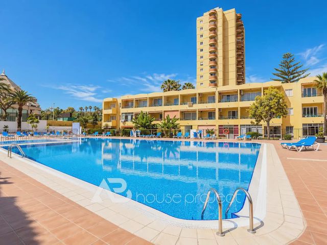 1 makuuhuone Asunto myytävänä paikassa Playa de las Americas, Arona mukana uima-altaan - 350 000 € (Ref: 10113382)