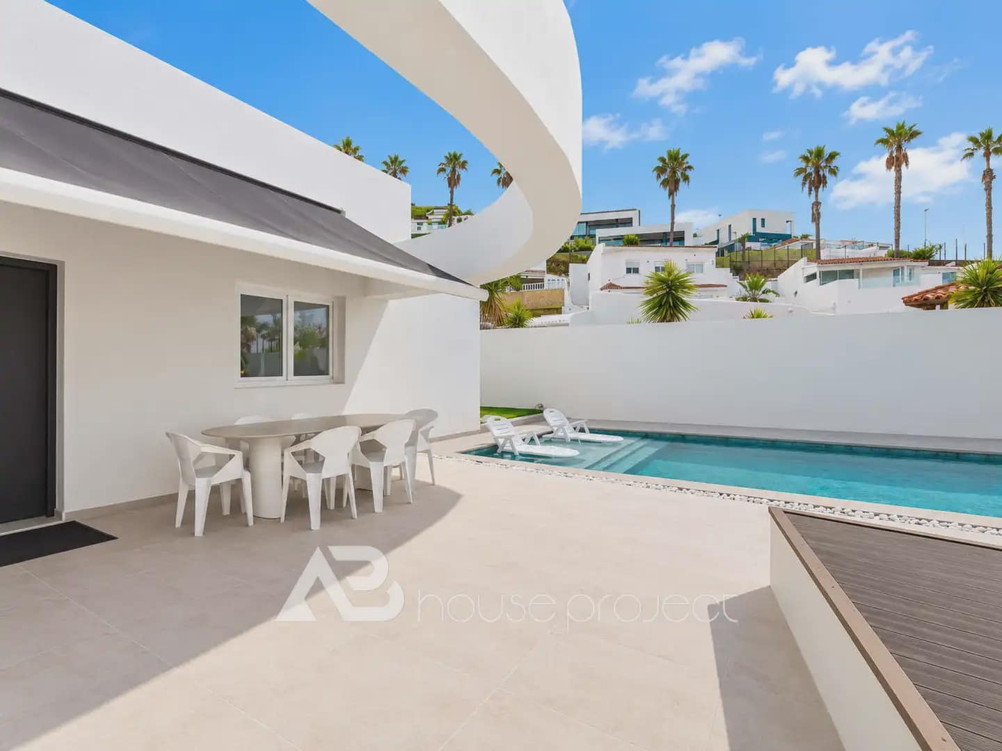 3 Zimmer Villa zu verkaufen in Adeje mit Pool Garage - 1.490.000 € (Ref: 10153239)