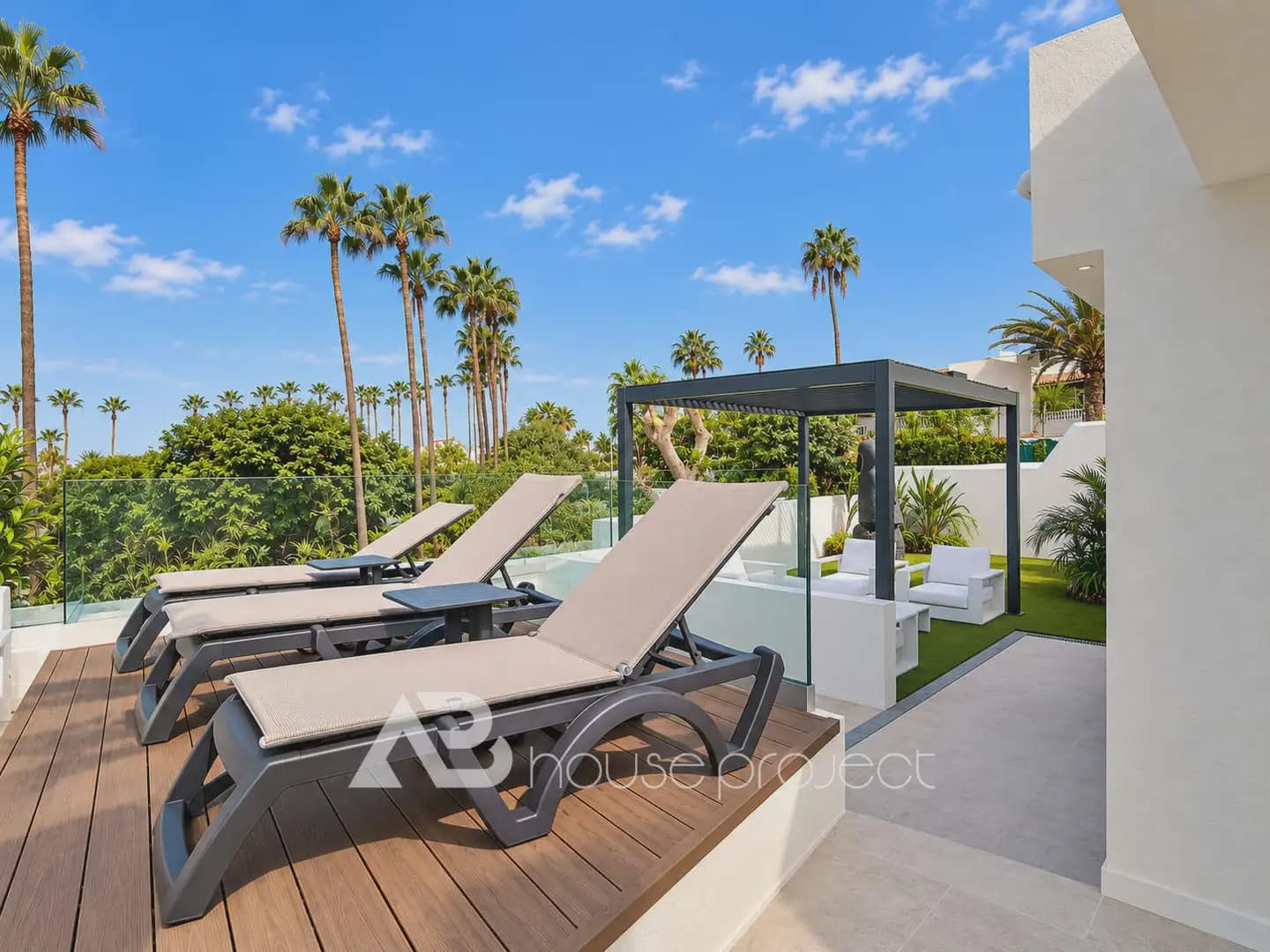 3 Zimmer Villa zu verkaufen in Adeje mit Pool Garage - 1.490.000 € (Ref: 10153239)