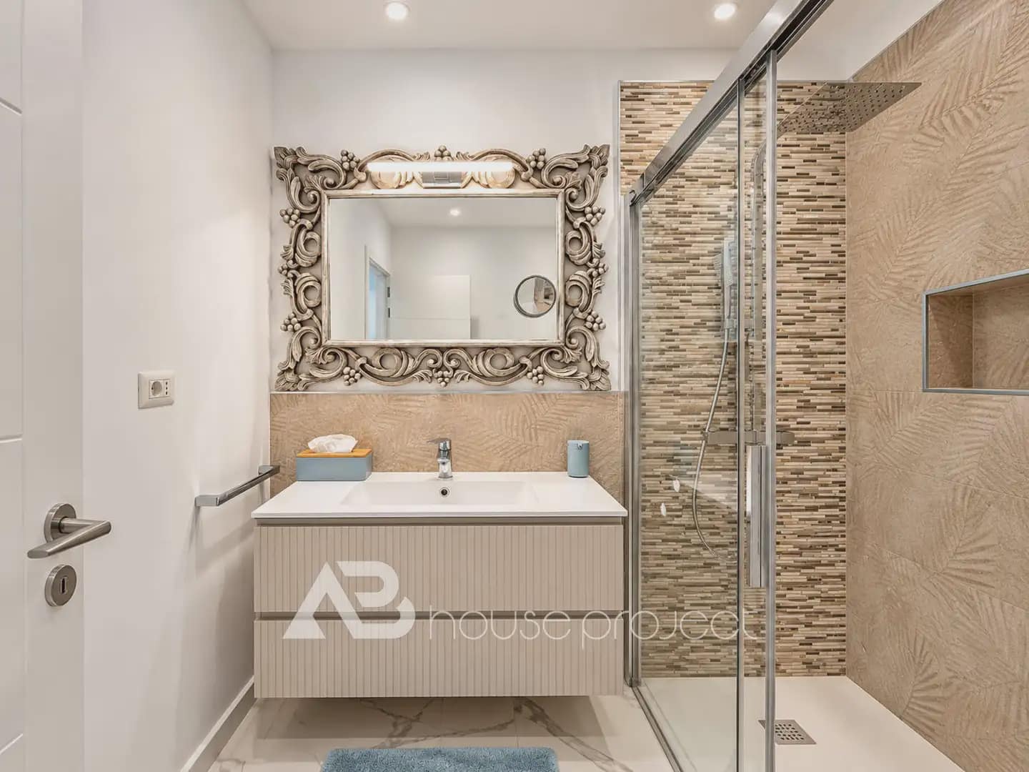 3 Zimmer Villa zu verkaufen in Adeje mit Pool Garage - 1.490.000 € (Ref: 10153239)