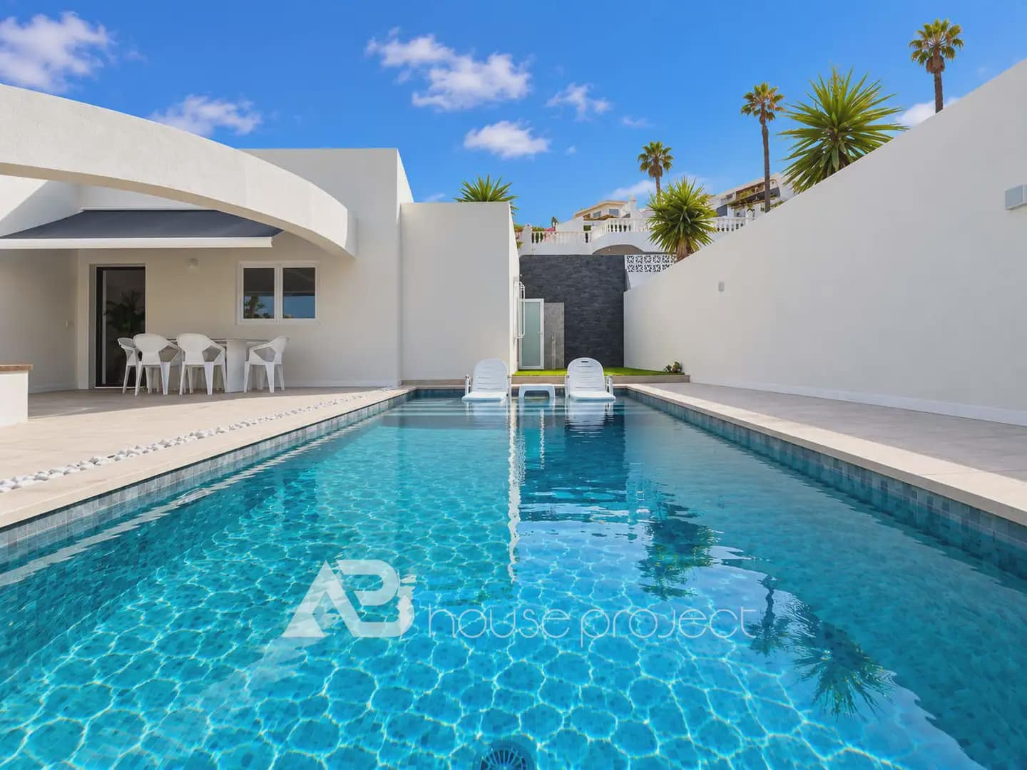 3 chambre Villa/Maison à vendre à Adeje avec piscine garage - 1 490 000 € (Ref: 10175529)
