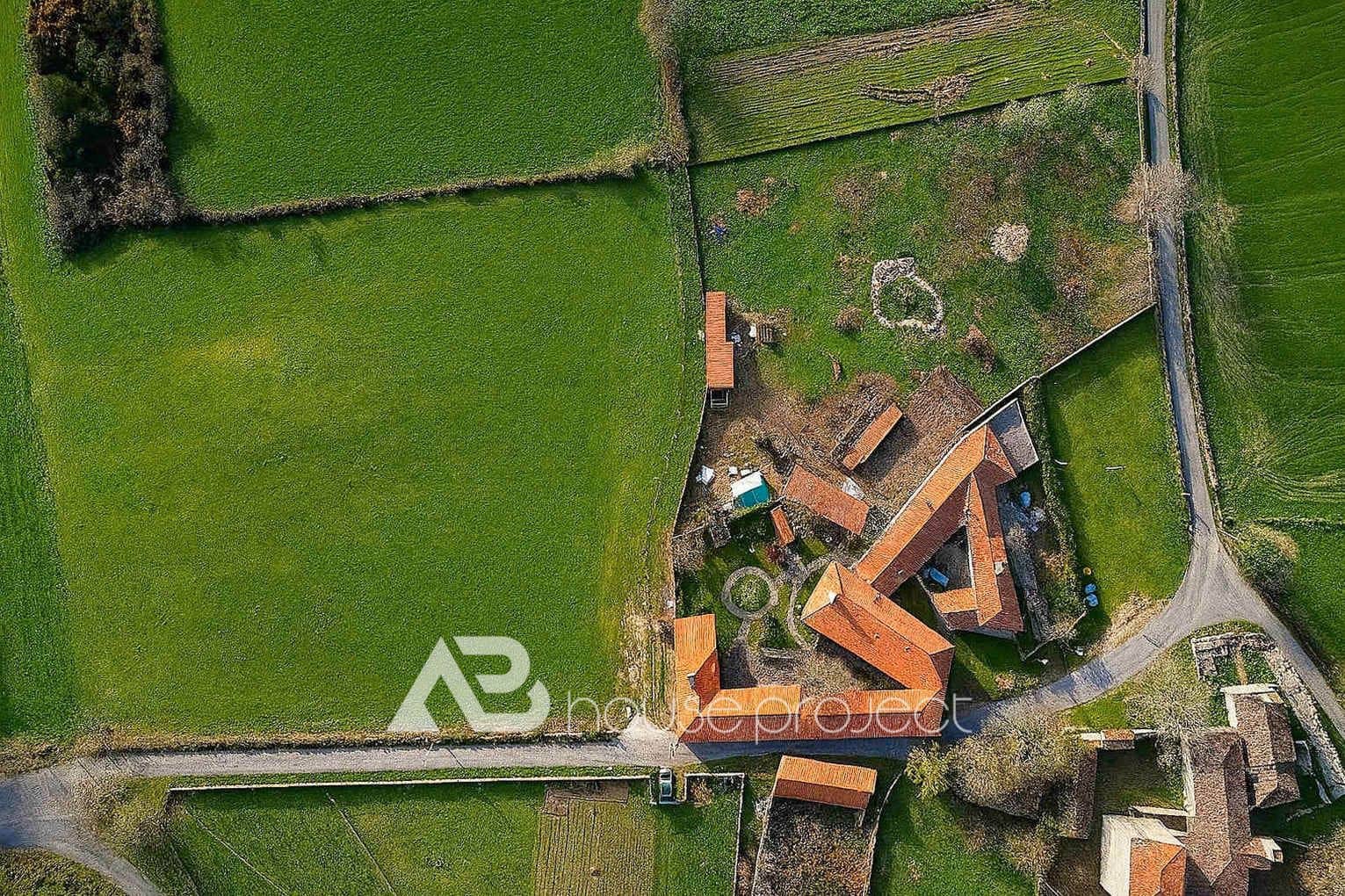 10 sovrum Hotell till salu i Monterroso med garage - 1 275 000 € (Ref: 9357364)