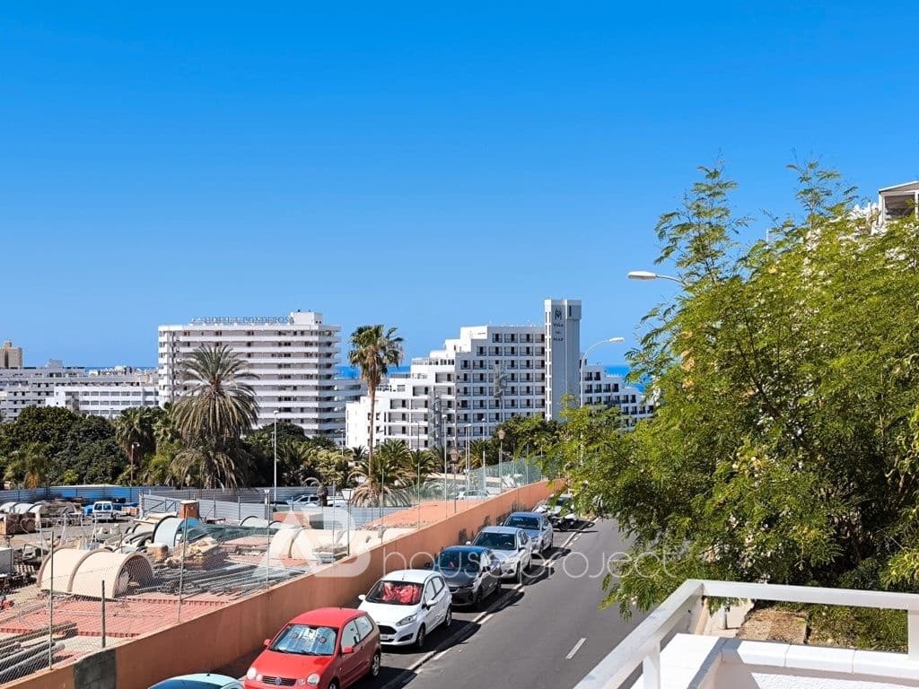 Studio til salg i Adeje med swimmingpool - € 239.000 (Ref: 9357368)