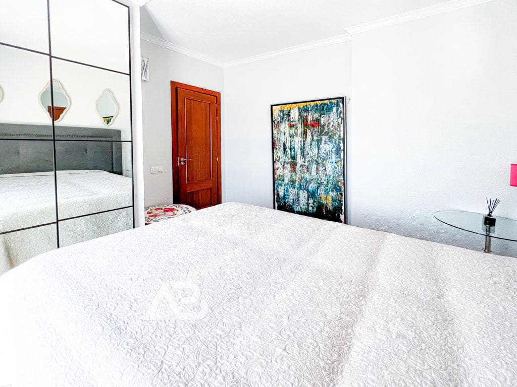 5 soveværelse Semi-Rækkehus til salg i Adeje med garage - € 625.000 (Ref: 9357376)