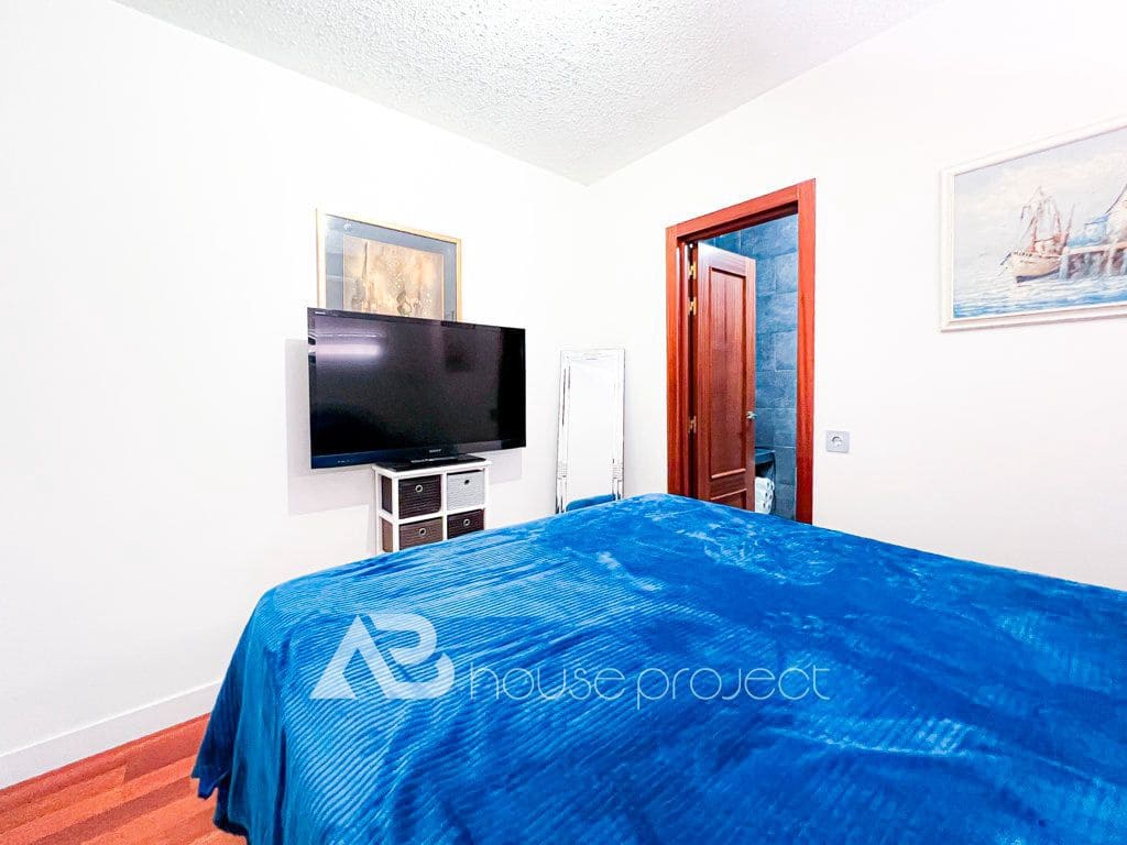 5 soveværelse Semi-Rækkehus til salg i Adeje med garage - € 625.000 (Ref: 9357376)