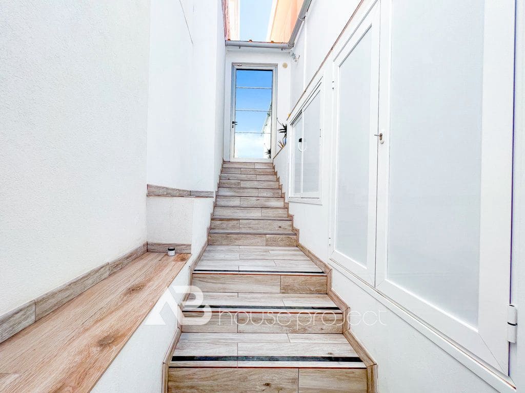 5 soveværelse Semi-Rækkehus til salg i Adeje med garage - € 625.000 (Ref: 9357376)