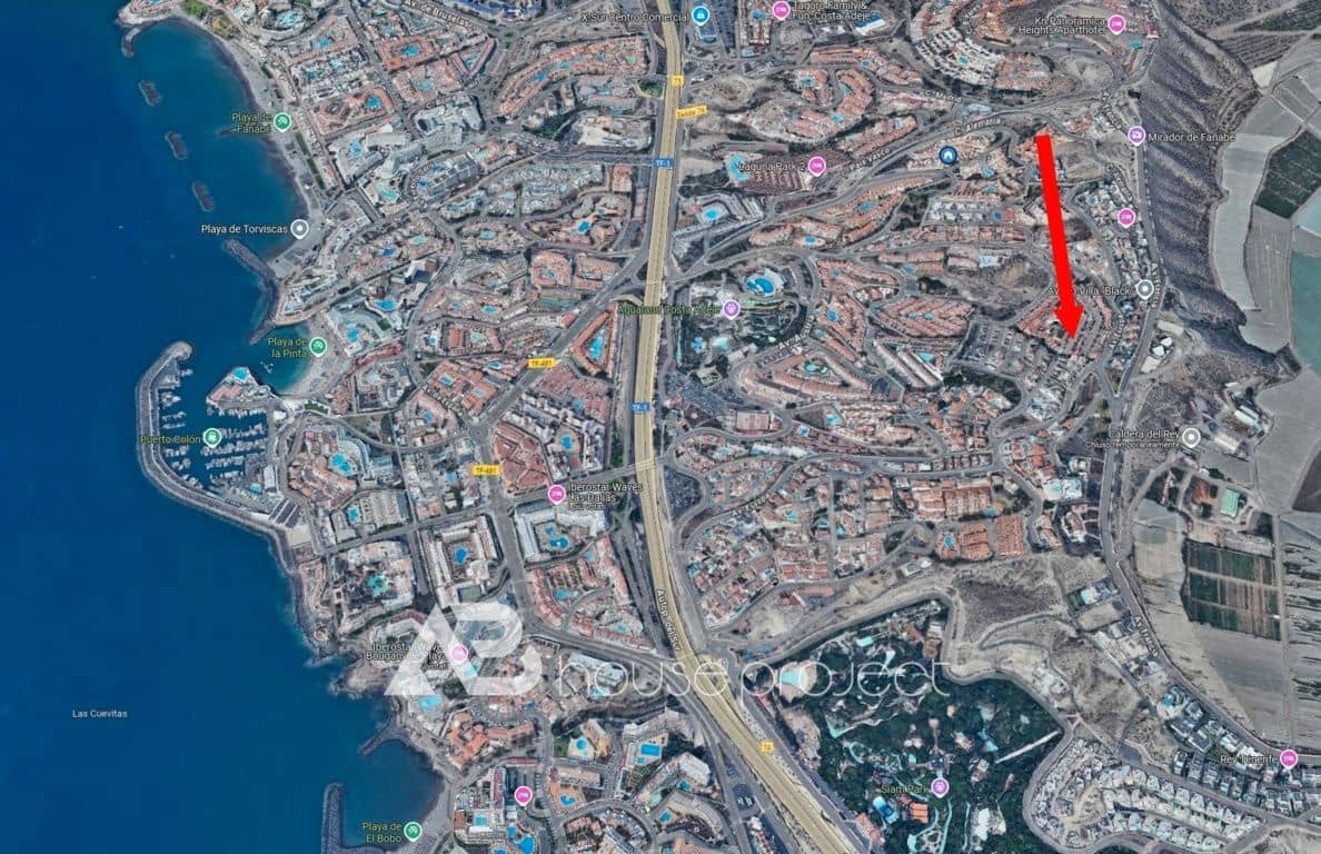 5 soveværelse Semi-Rækkehus til salg i Adeje med garage - € 625.000 (Ref: 9357376)