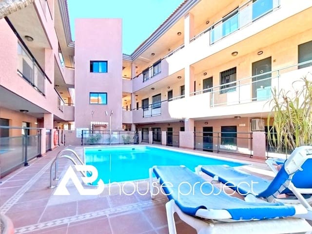 Piso de 1 habitación en Arona en venta con piscina garaje - 150.000 € (Ref: 9357379)