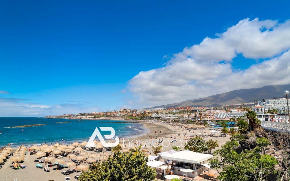 3 soverom Villa til salgs i Adeje med svømmebasseng garasje - € 885 000 (Ref: 9357382)