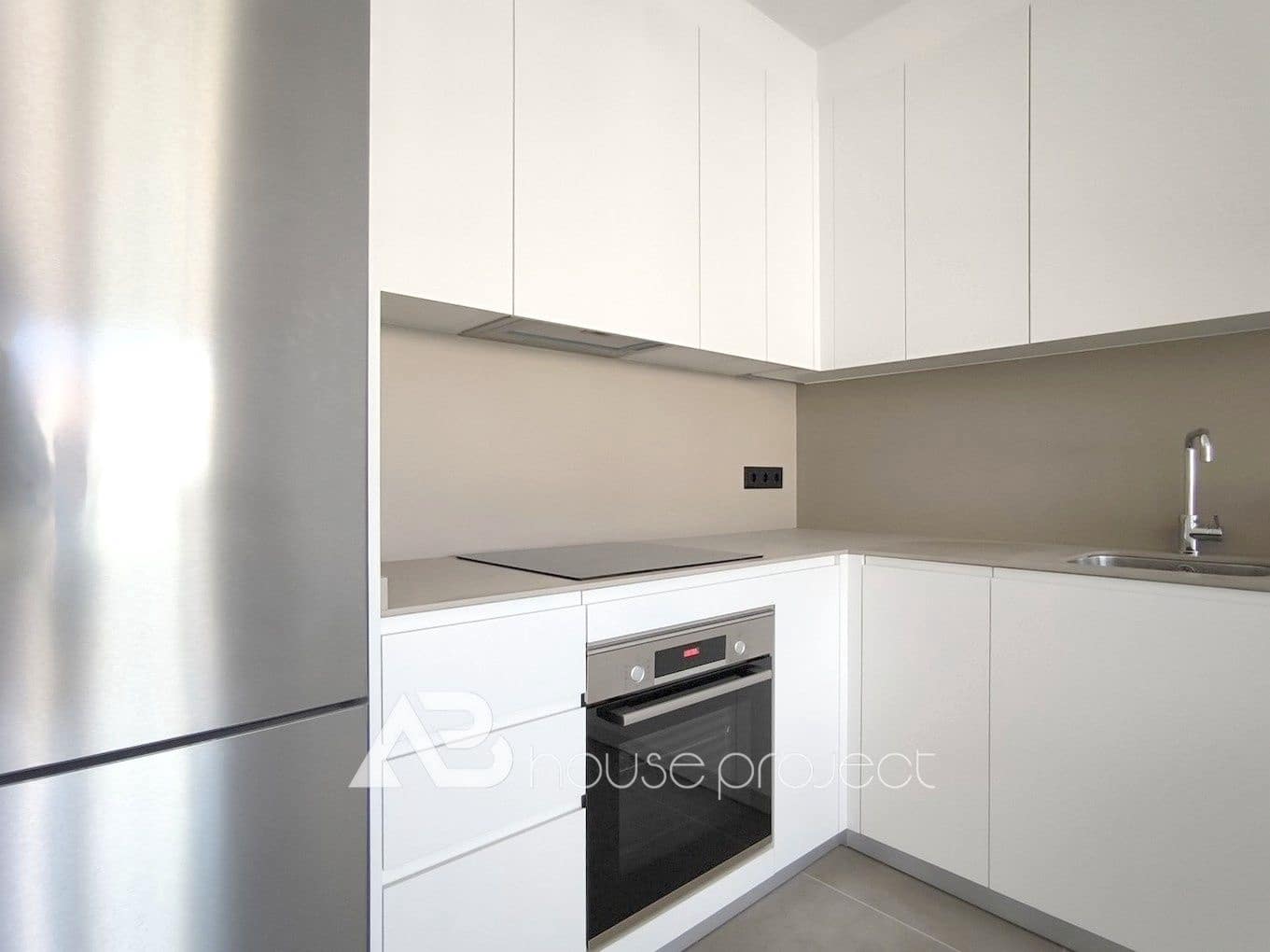 2 soverom Leilighet til salgs i Adeje med svømmebasseng garasje - € 550 000 (Ref: 9357383)