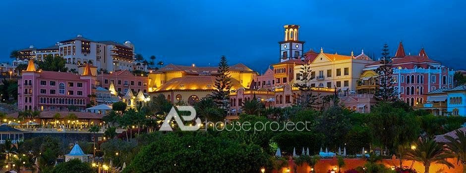 2 soverom Leilighet til salgs i Adeje med svømmebasseng garasje - € 550 000 (Ref: 9357383)