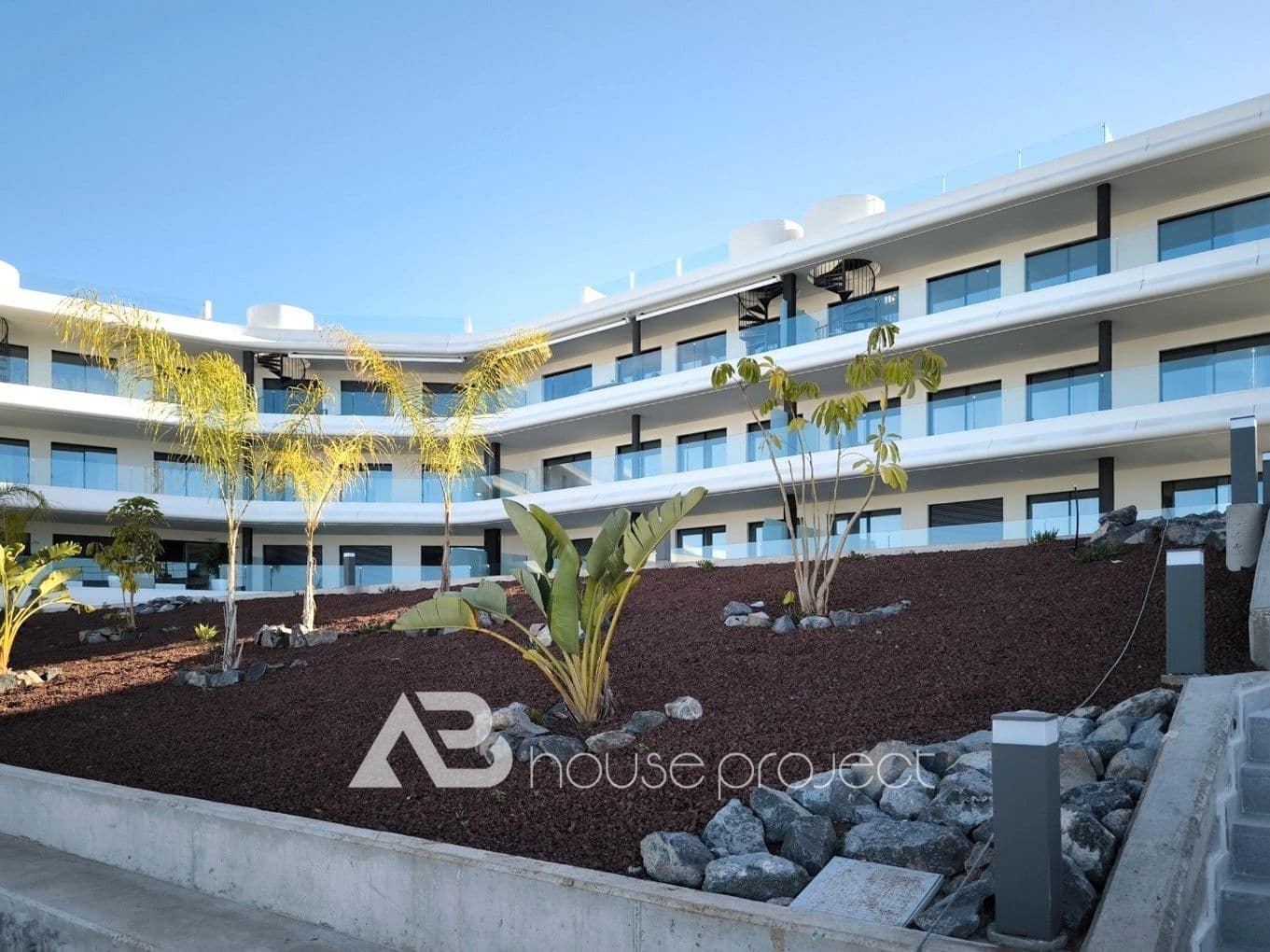 2 soverom Leilighet til salgs i Adeje med svømmebasseng garasje - € 550 000 (Ref: 9357383)