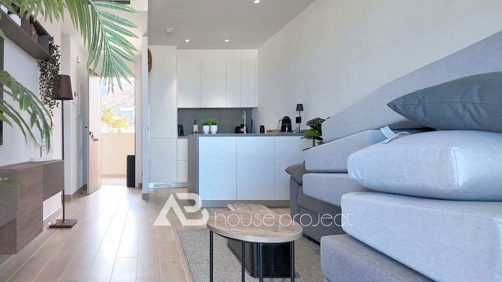 2 soverom Leilighet til salgs i Adeje med svømmebasseng garasje - € 550 000 (Ref: 9357383)