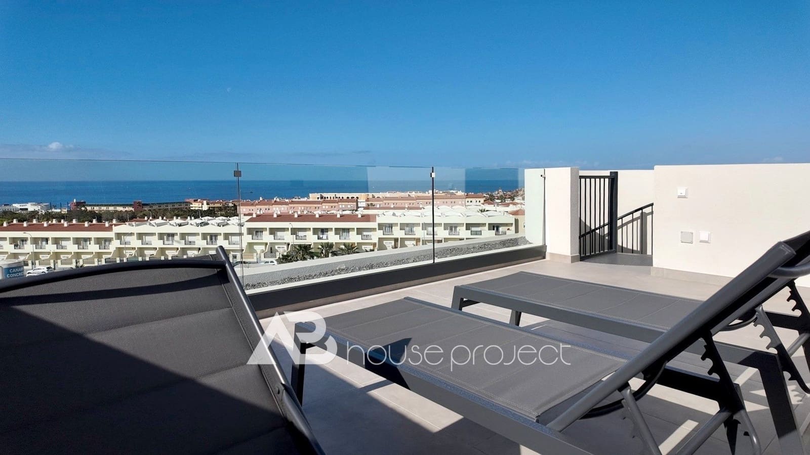 2 soverom Leilighet til salgs i Adeje med svømmebasseng garasje - € 550 000 (Ref: 9357383)