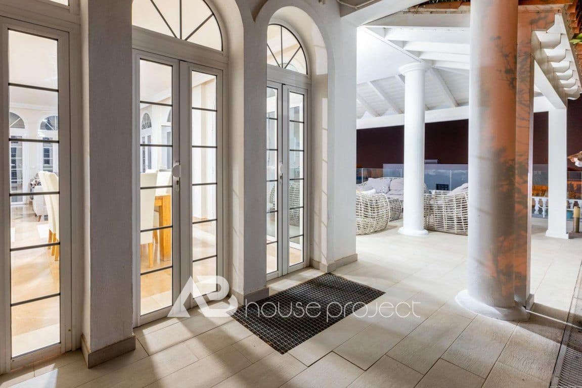 4 quarto Moradia para venda em Adeje com piscina garagem - 2 150 000 € (Ref: 9357385)