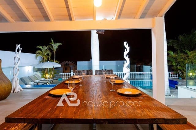 4 quarto Moradia para venda em Playa de Fañabé Alto, Adeje com piscina garagem - 2 150 000 € (Ref: 9357385)