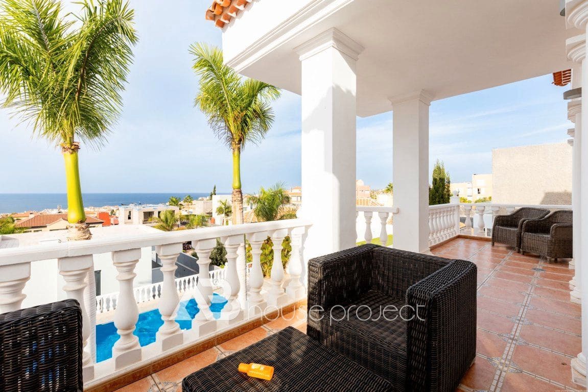 4 quarto Moradia para venda em Adeje com piscina garagem - 2 150 000 € (Ref: 9357385)