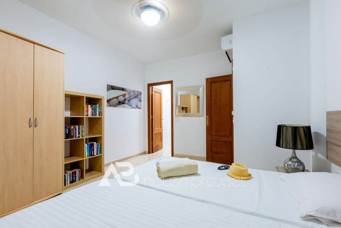 4 quarto Moradia para venda em Adeje com piscina garagem - 2 150 000 € (Ref: 9357385)