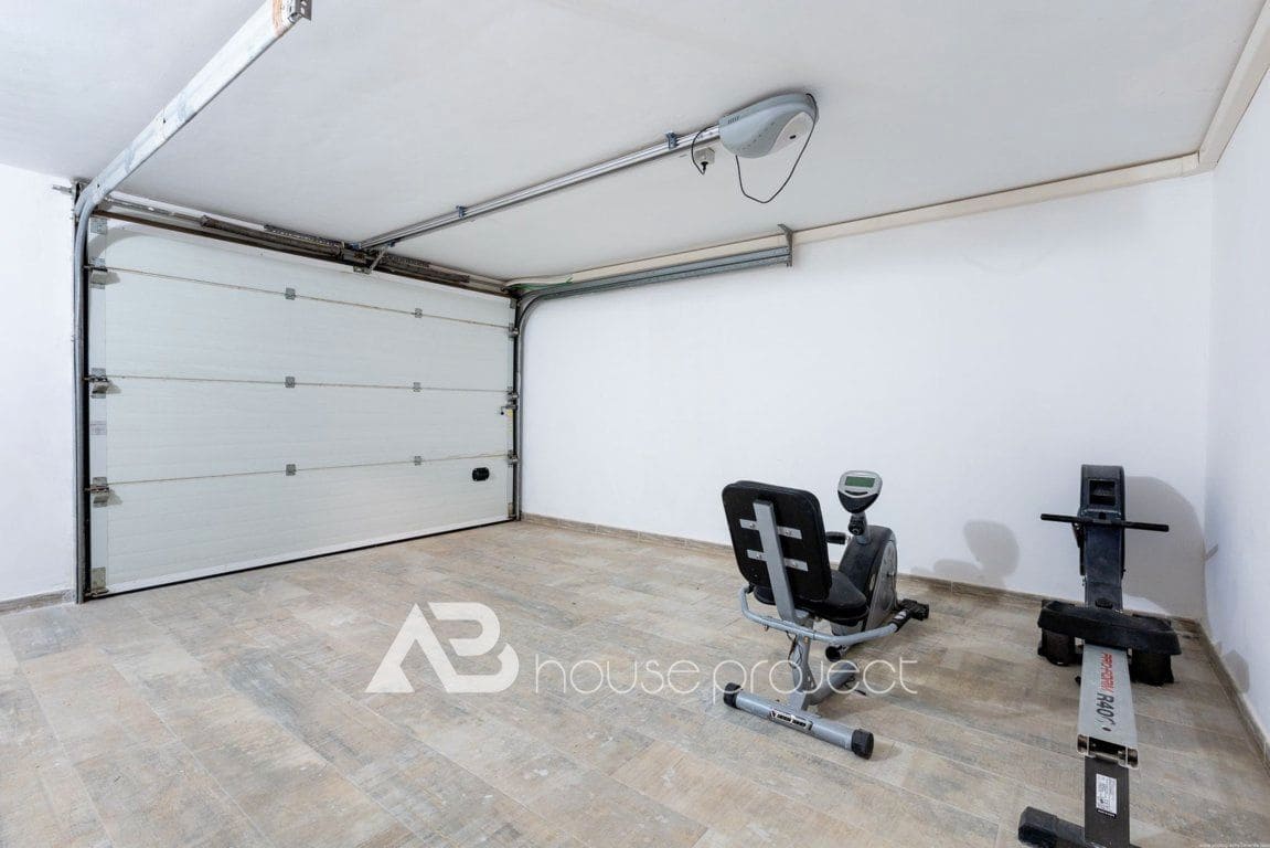 4 quarto Moradia para venda em Adeje com piscina garagem - 2 150 000 € (Ref: 9357385)