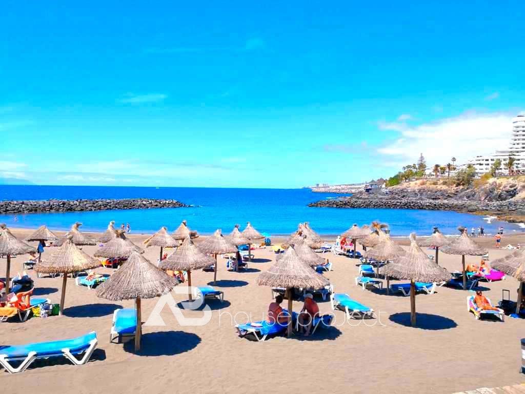 1 sovrum Lägenhet till salu i Adeje med pool - 265 000 € (Ref: 9357387)