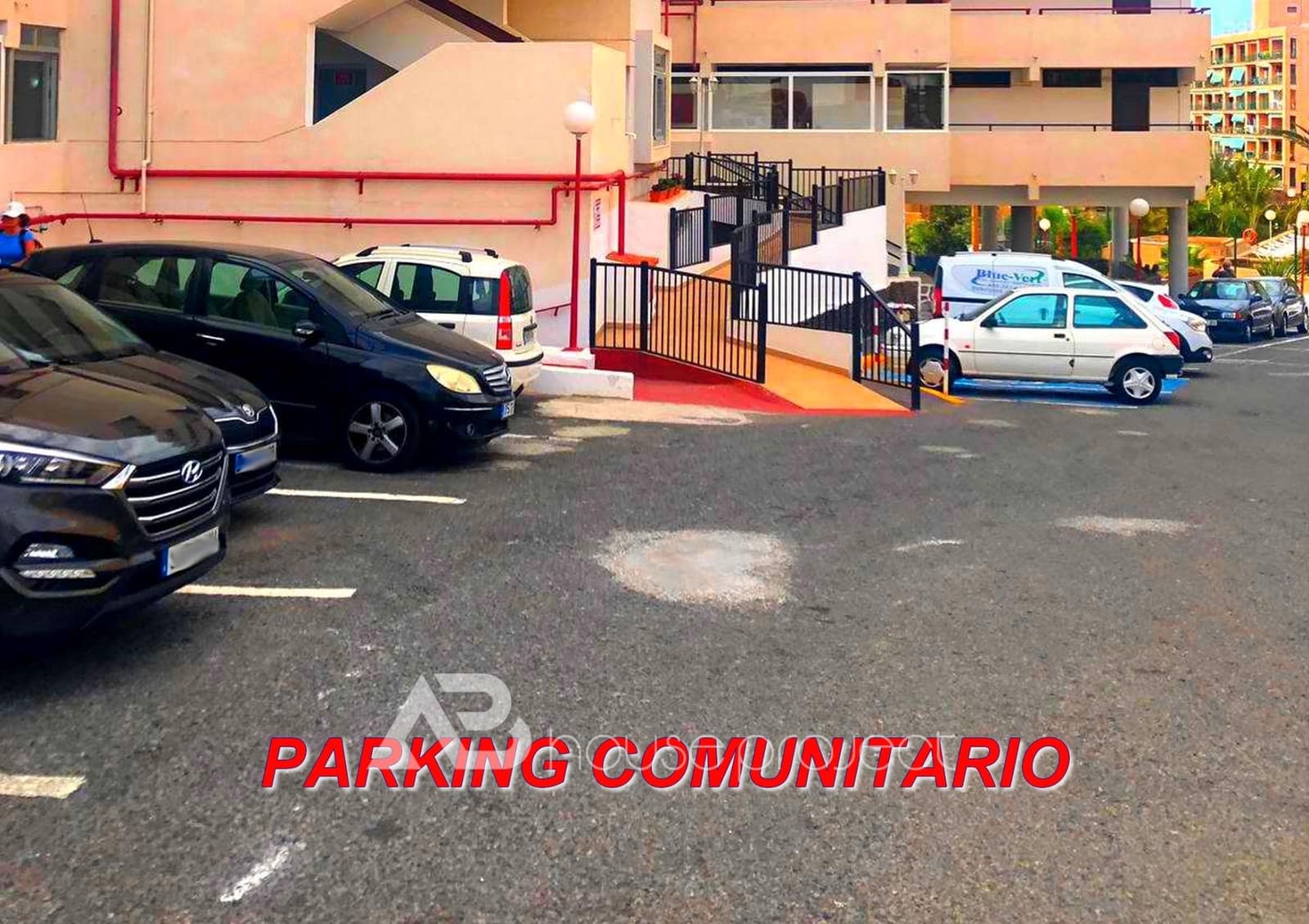 Estúdio para venda em Adeje com piscina - 240 000 € (Ref: 9357388)