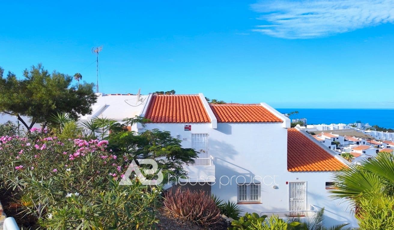 3 soveværelse Lejlighed til salg i Adeje med swimmingpool - € 385.000 (Ref: 9357392)