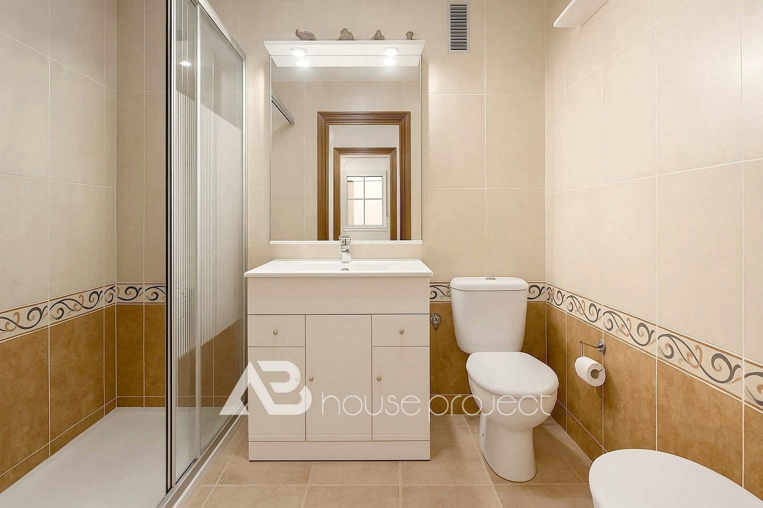 Piso de 2 habitaciones en Arona en venta con garaje - 250.000 € (Ref: 9357395)