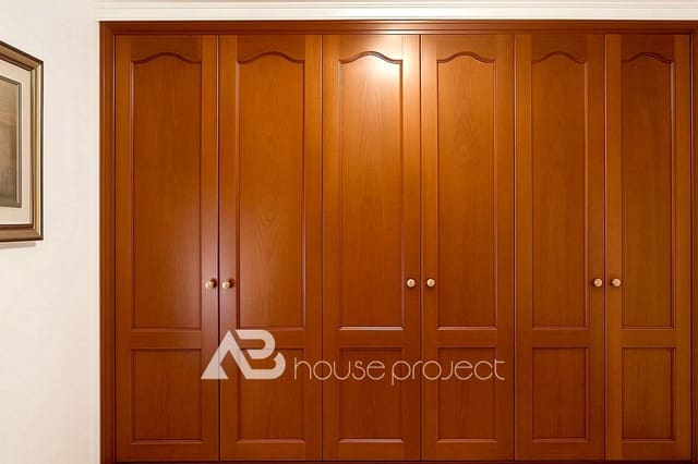 Piso de 2 habitaciones en Arona en venta con garaje - 250.000 € (Ref: 9357395)