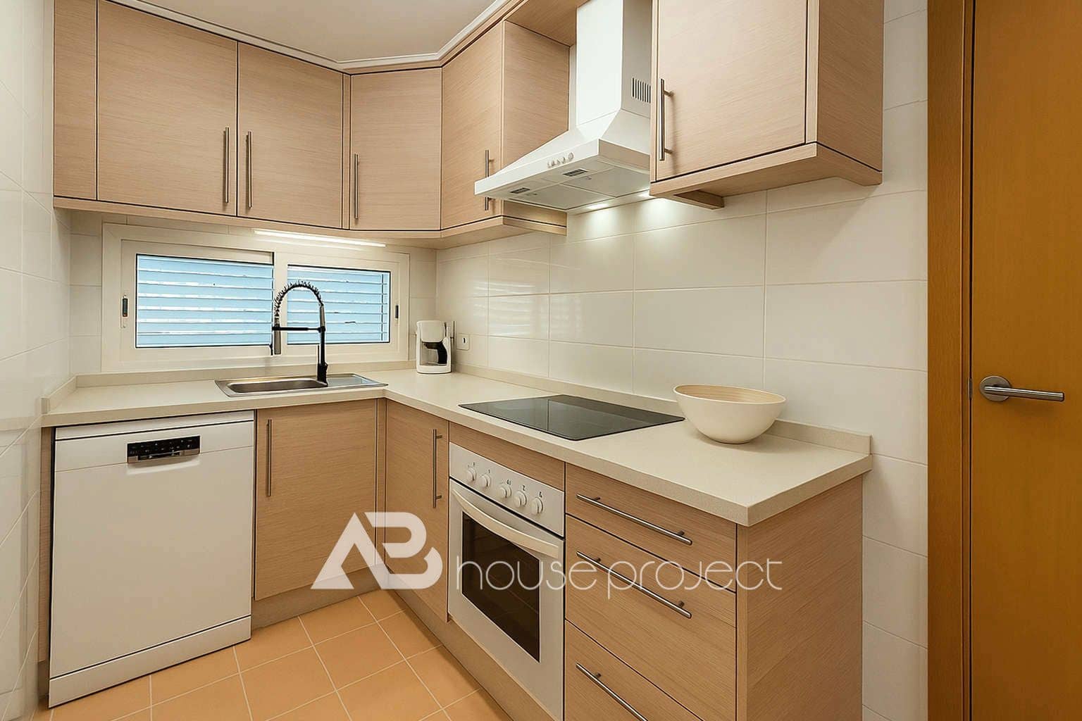 5 sypialnia Dom na sprzedaż w Adeje z basenem garażem - 720 000 € (Ref: 9357412)