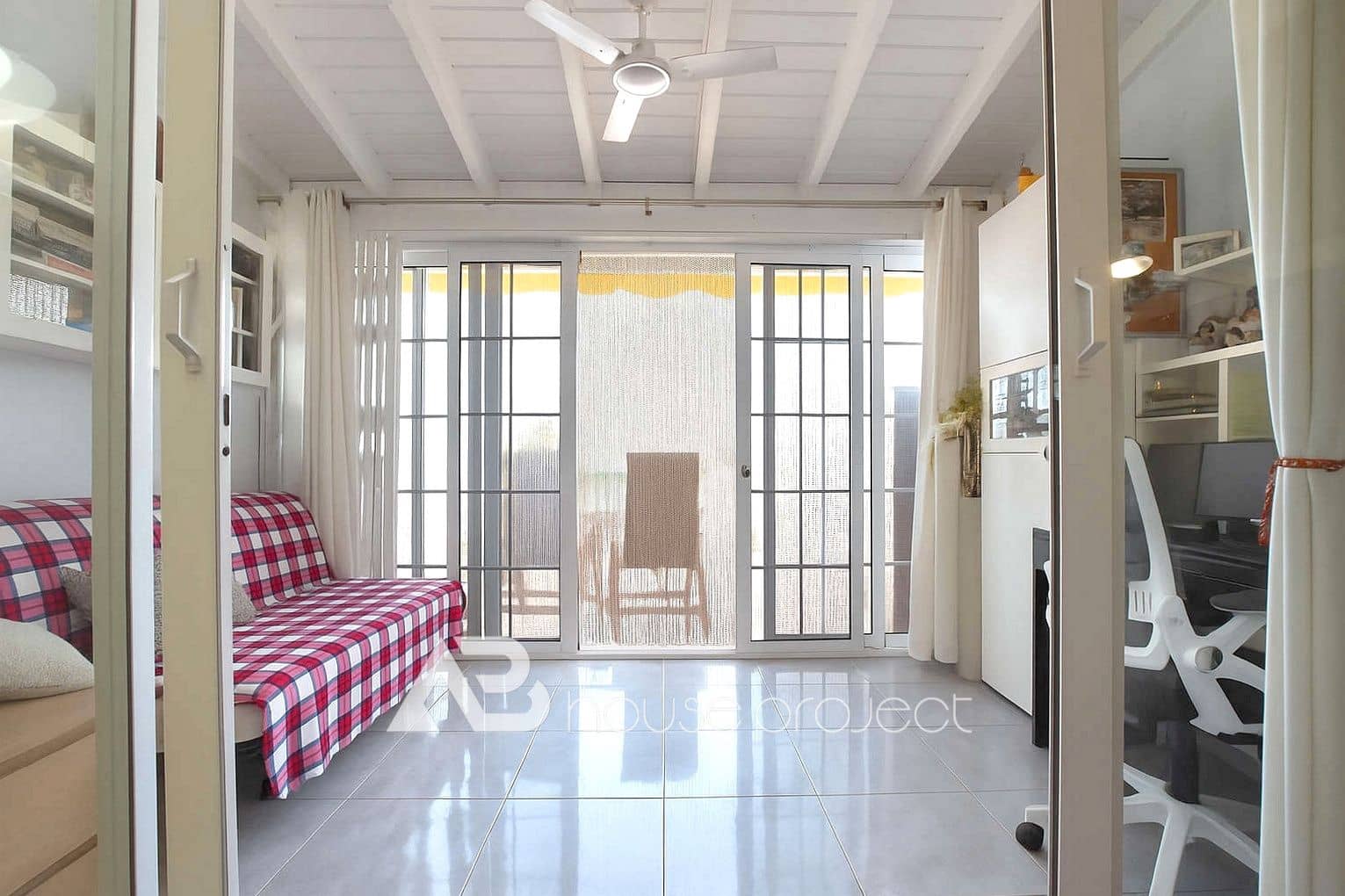 1 makuuhuone Asunto myytävänä paikassa Santiago del Teide mukana uima-altaan 
autotalli - 230 000 € (Ref: 9379986)