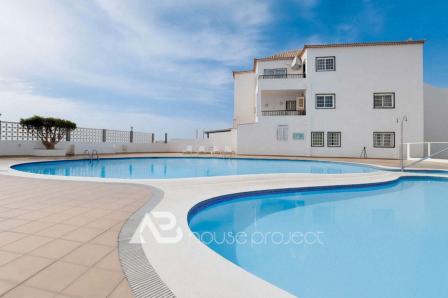 1 makuuhuone Asunto myytävänä paikassa Santiago del Teide mukana uima-altaan 
autotalli - 230 000 € (Ref: 9379986)