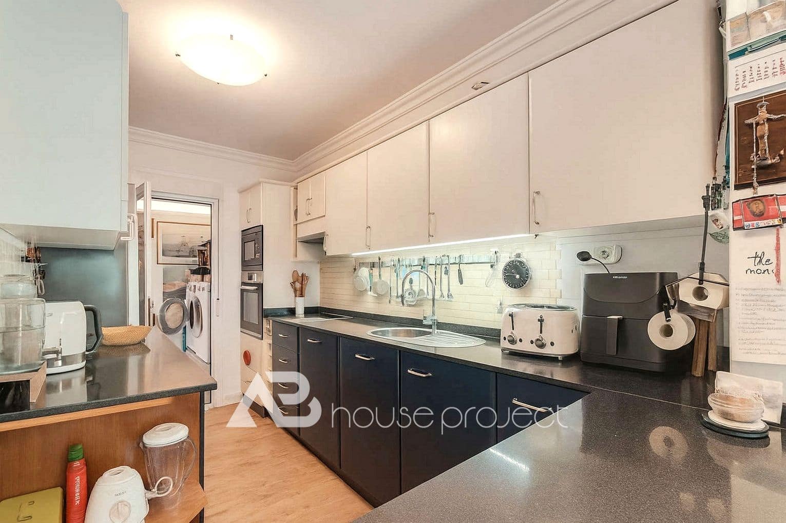 2 soverom Leilighet til salgs i Adeje med svømmebasseng garasje - € 380 000 (Ref: 9379987)