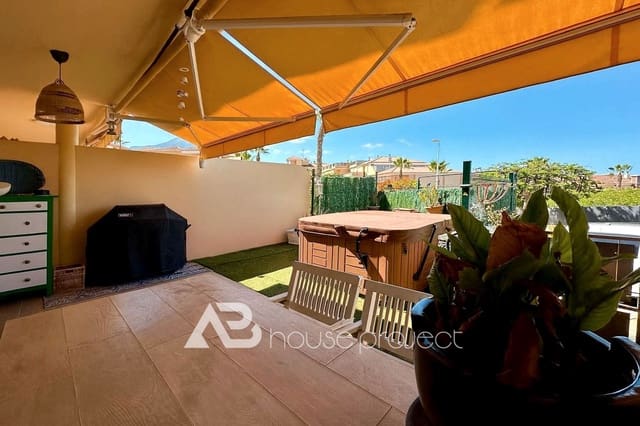 2 soverom Leilighet til salgs i Casco Urbano, Adeje med svømmebasseng garasje - € 380 000 (Ref: 9379987)