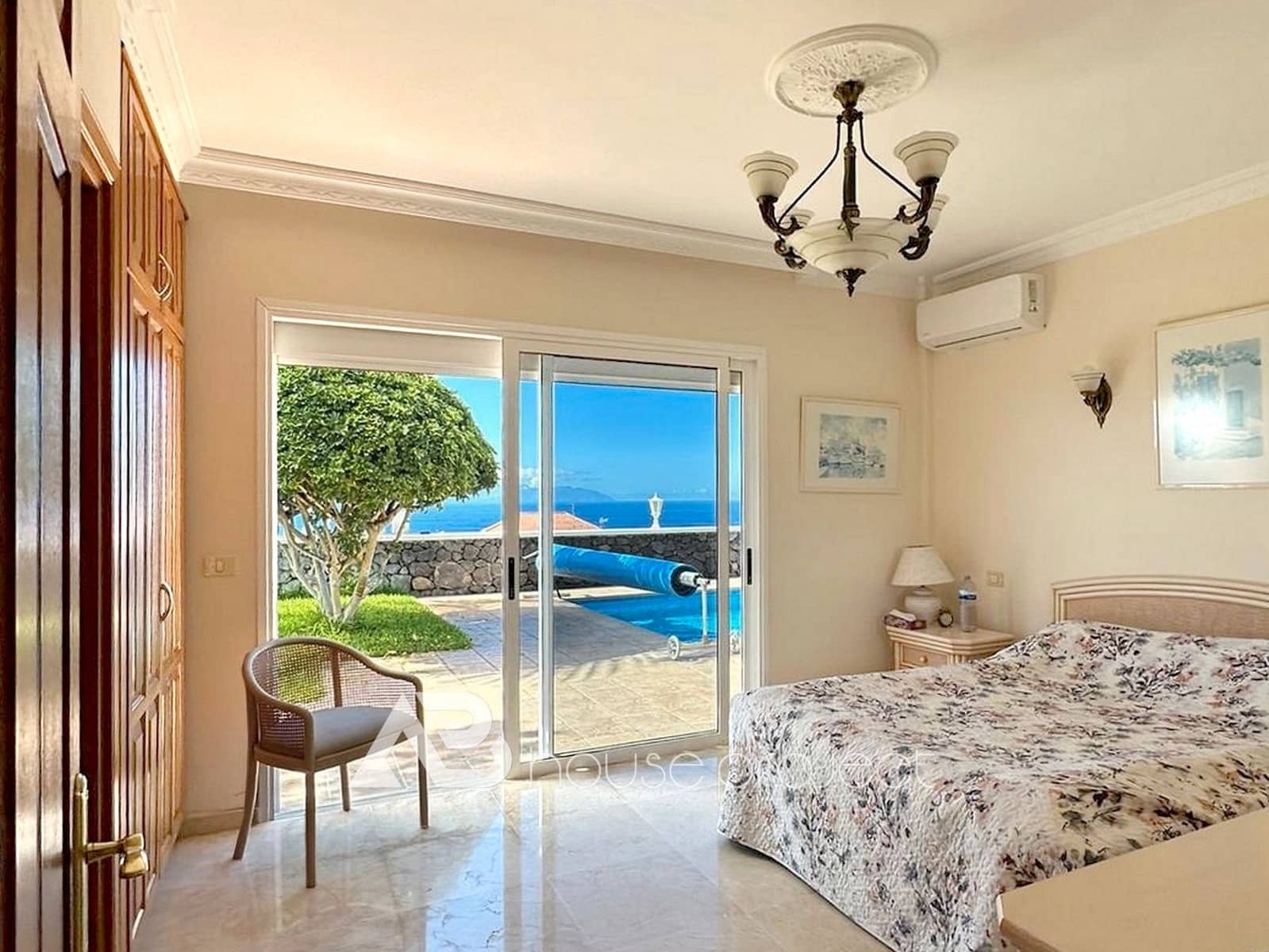 3 soveværelse Villa til salg i Santiago del Teide med swimmingpool garage - € 1.080.000 (Ref: 9394469)