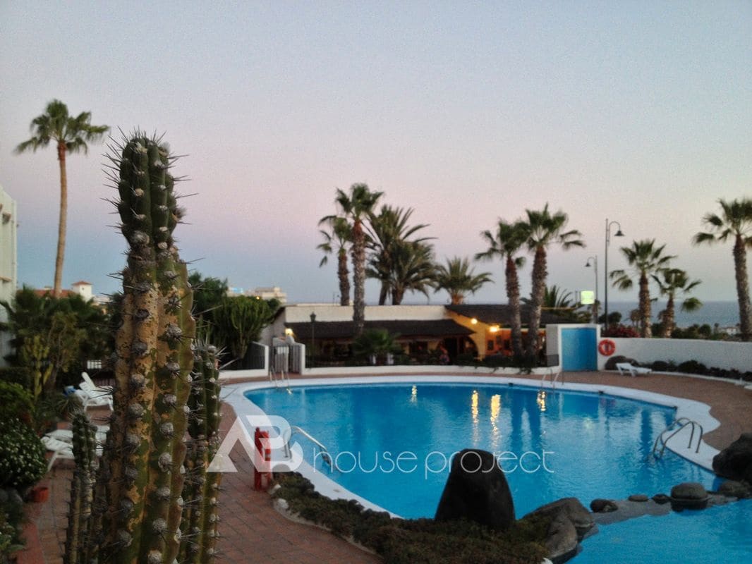 1 soverom Leilighet til salgs i San Miguel de Abona med svømmebasseng garasje - € 220 000 (Ref: 9417883)