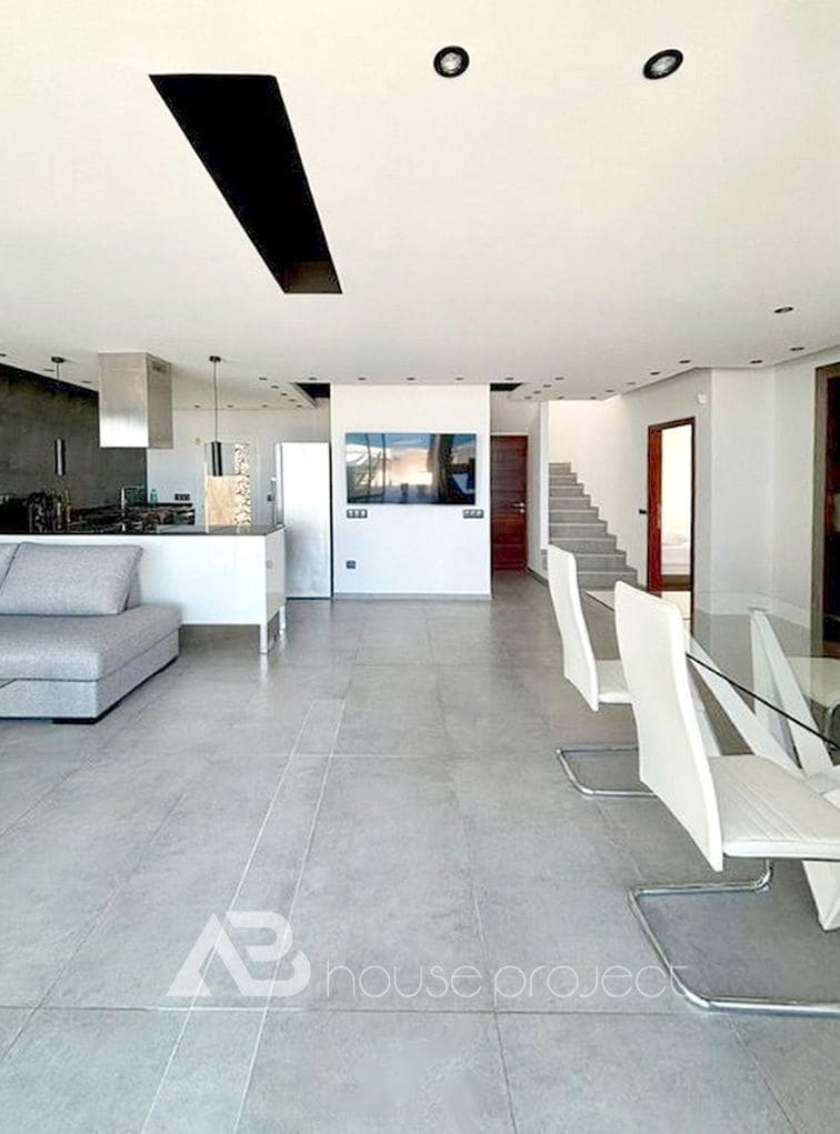 3 quarto Moradia para venda em Adeje com piscina garagem - 999 000 € (Ref: 9417886)