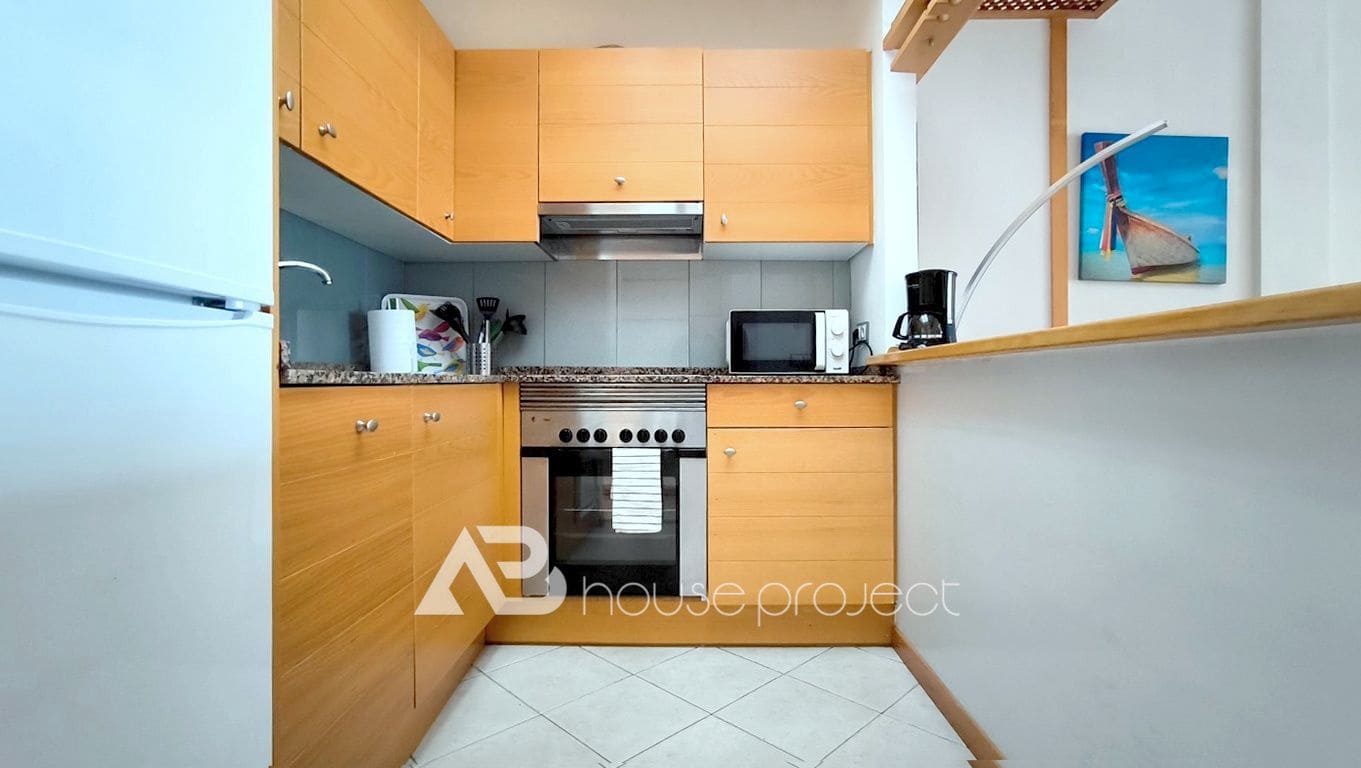 3 sovrum Lägenhet till salu i Adeje med pool - 425 000 € (Ref: 9417890)