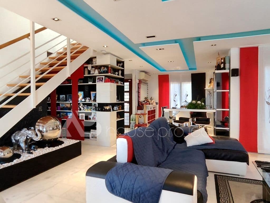 4 soveværelse Villa til salg i San Miguel de Abona med swimmingpool garage - € 892.000 (Ref: 9419351)