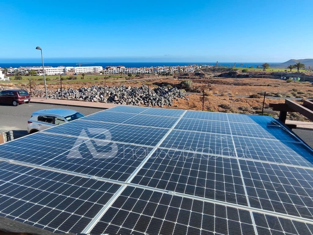 4 soveværelse Villa til salg i San Miguel de Abona med swimmingpool garage - € 892.000 (Ref: 9419351)