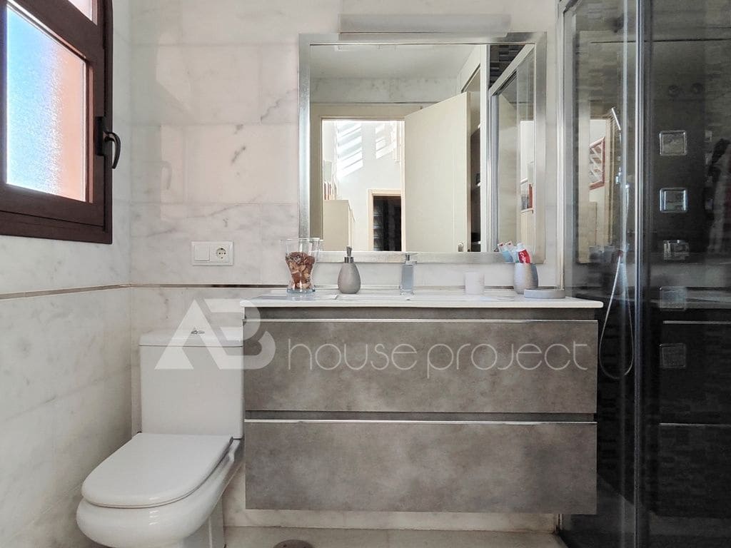 4 soveværelse Villa til salg i San Miguel de Abona med swimmingpool garage - € 892.000 (Ref: 9419351)