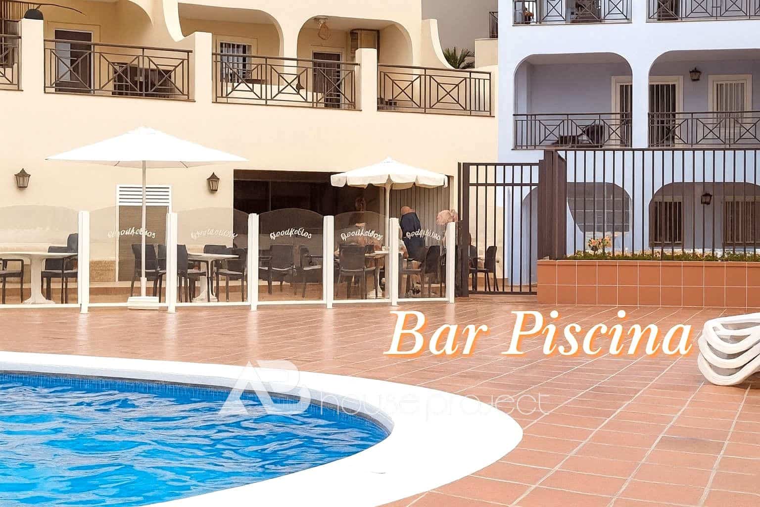 1 bedroom Flat for sale in Arona with pool - € 320,000 (Ref: 9419352)