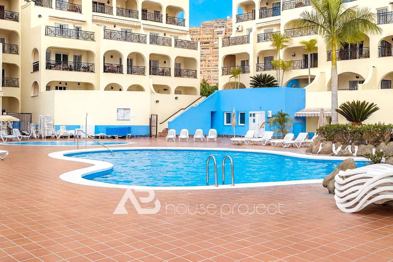 1 bedroom Flat for sale in Arona with pool - € 320,000 (Ref: 9419352)