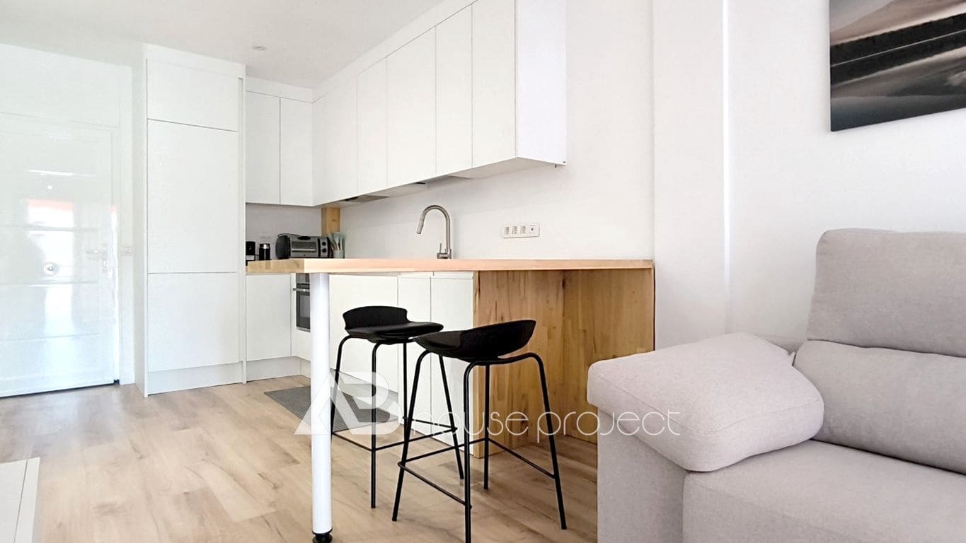 2 bedroom Flat for sale in Arona with pool - € 350,000 (Ref: 9419353)