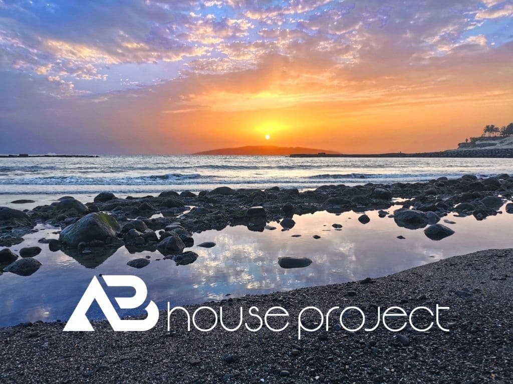 2 bedroom Flat for sale in Adeje with pool garage - € 499,000 (Ref: 9419356)