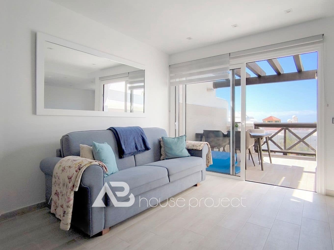 3 sypialnia Mieszkanie na sprzedaż w Adeje z basenem garażem - 640 000 € (Ref: 9419357)