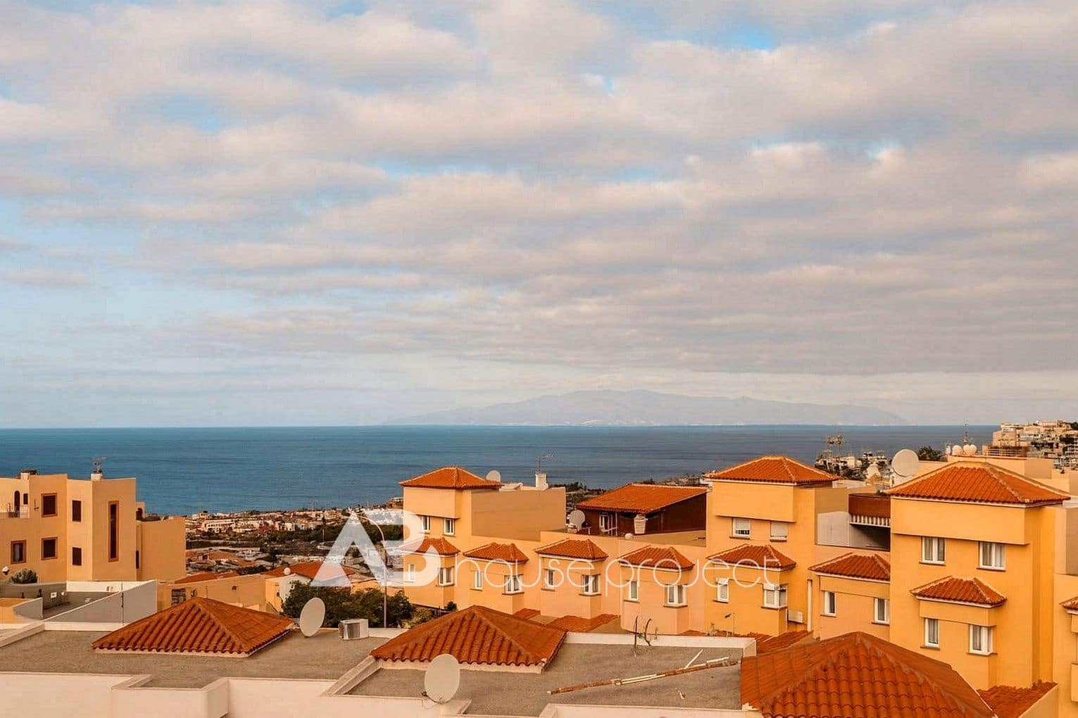 1 soverom Leilighet til salgs i Adeje med svømmebasseng garasje - € 320 000 (Ref: 9419359)