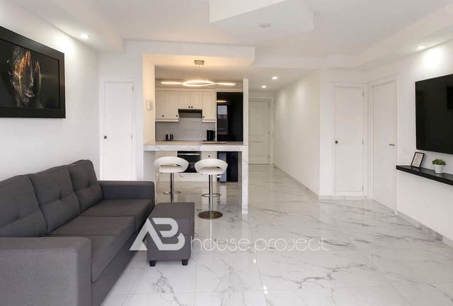 Piso de 1 habitación en Torviscas Centro y Alto, Adeje en venta con piscina - 299.000 € (Ref: 9432654)