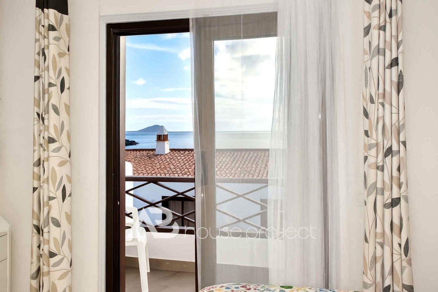 2 Zimmer Penthouse zu verkaufen in Arona mit Garage - 325.000 € (Ref: 9447061)