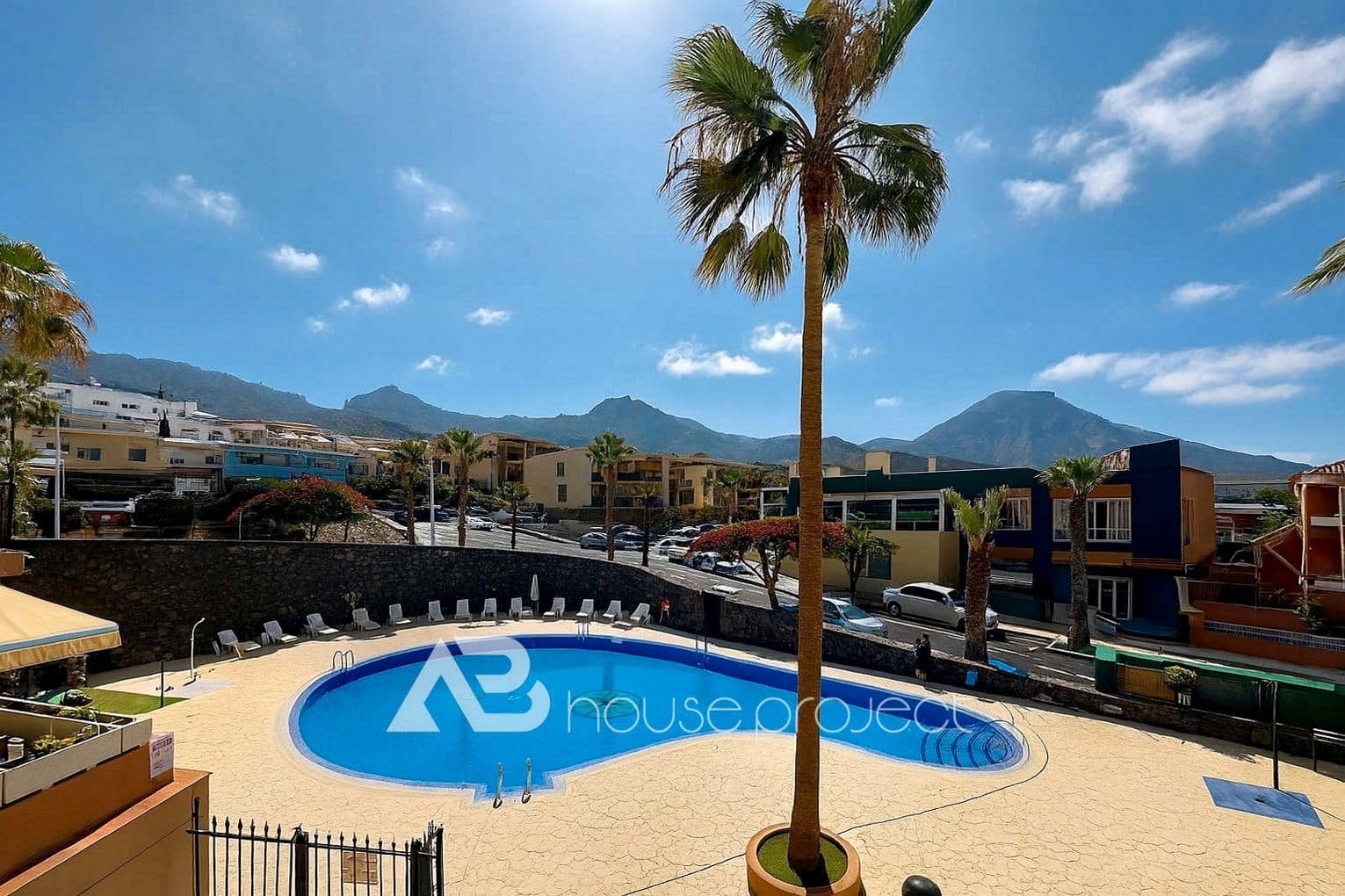 2 soveværelse Lejlighed til salg i Adeje med swimmingpool garage - € 380.000 (Ref: 9447062)