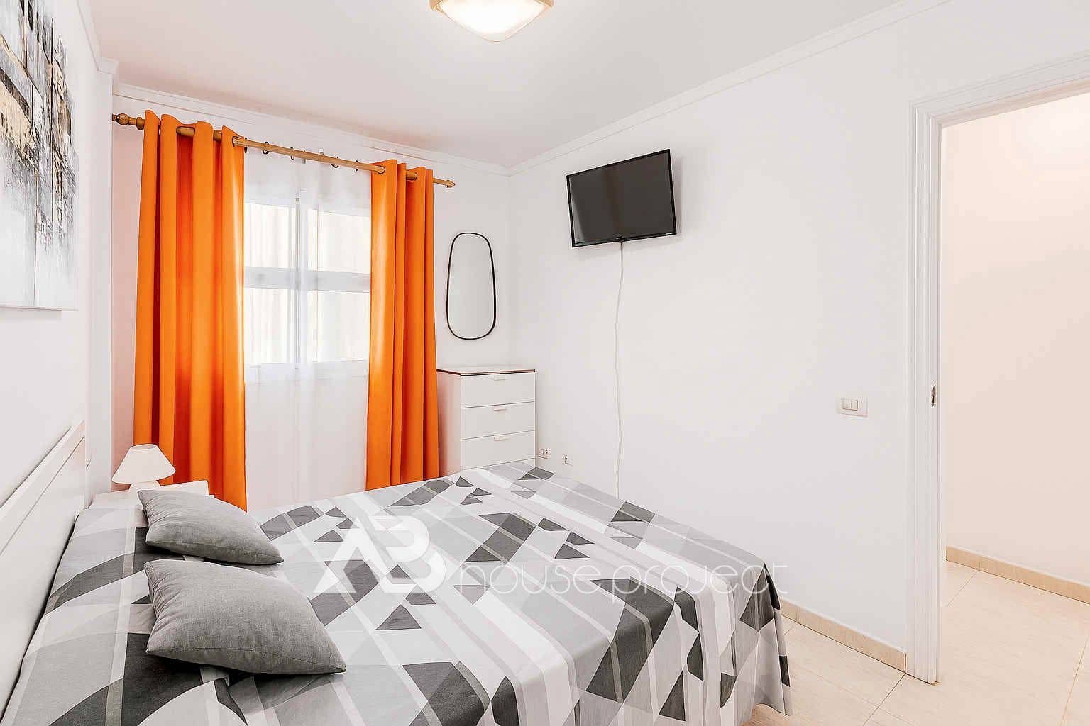 1 bedroom Flat for sale in Arona - € 299,000 (Ref: 9447067)